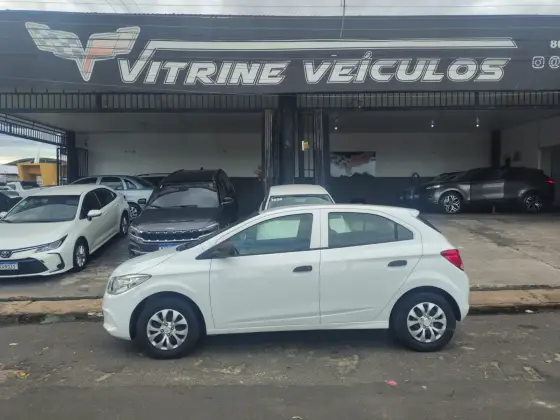 CHEVROLET ONIX 1.0 MPFI LS 8V FLEX 4P MANUAL CHEVROLET ONIX 1.0 MPFI LS 8V FLEX 4P MANUAL