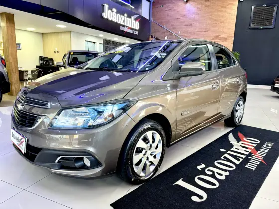 CHEVROLET ONIX 1.4 MPFI LT 8V FLEX 4P AUTOMÁTICO