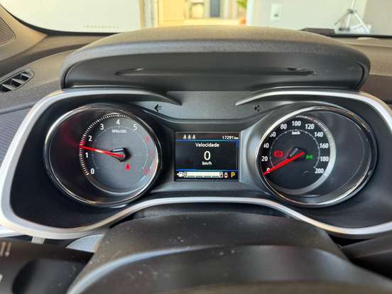 CHEVROLET-TRACKER-2023
