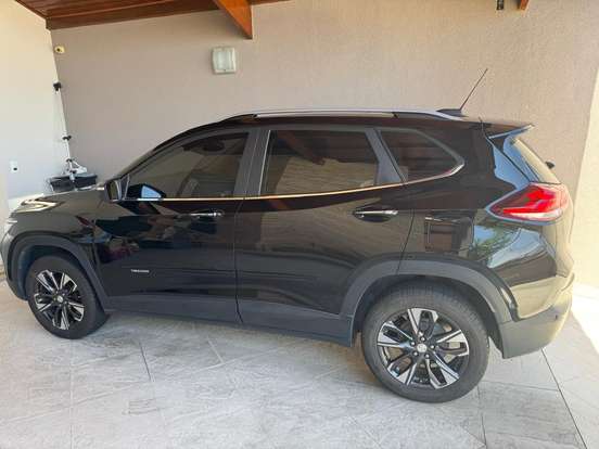 CHEVROLET-TRACKER-2023