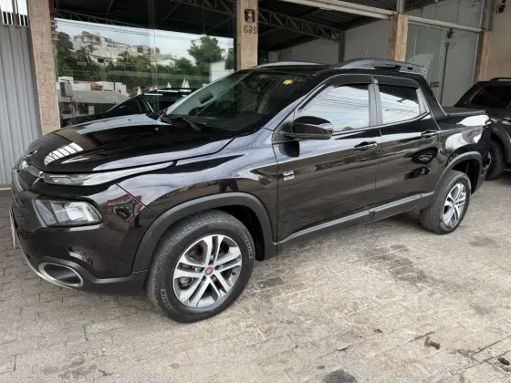 FIAT TORO 2.0 16V TURBO DIESEL FREEDOM 4WD AT9