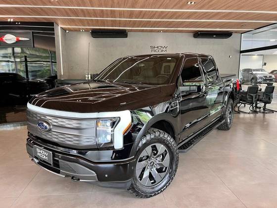 FORD F-150 ELÉTRICO LIGHTNING LARIAT