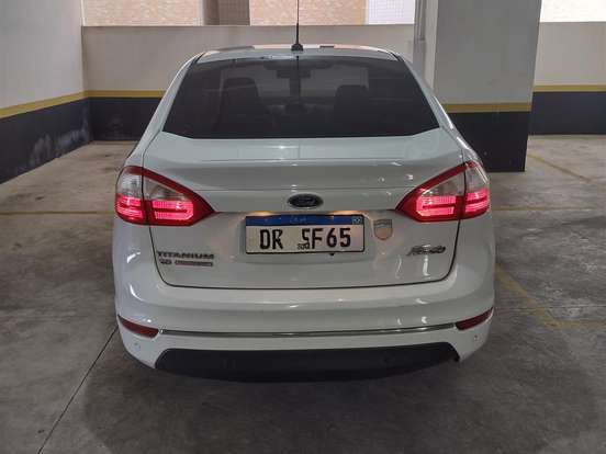 FORD-FIESTA-1.6 TITANIUM SEDAN 16V FLEX 4P POWERSHIFT FORD-FIESTA-2013