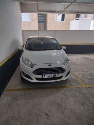FORD-FIESTA-2013