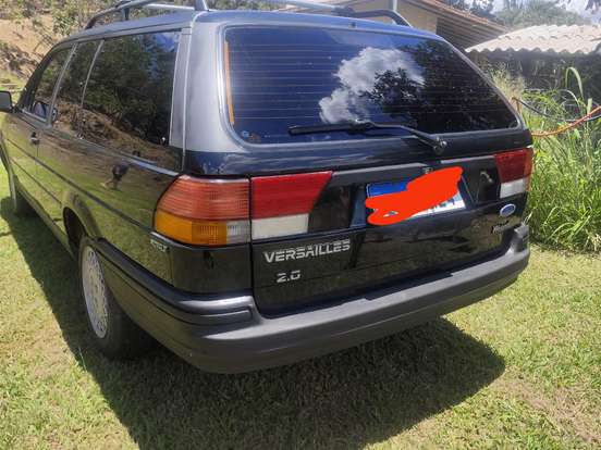 FORD-ROYALE-1994