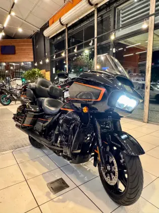 HARLEY-DAVIDSON ROAD GLIDE LIMITED 