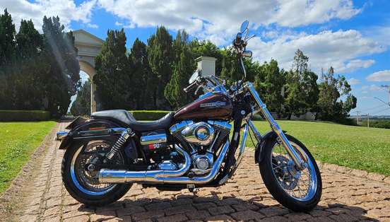 HARLEY-DAVIDSON-DYNA SUPER GLIDE CUSTOM-2011