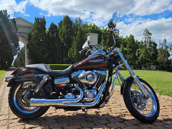 HARLEY-DAVIDSON-DYNA SUPER GLIDE CUSTOM HARLEY-DAVIDSON-DYNA SUPER GLIDE CUSTOM-2011