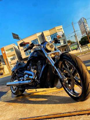 HARLEY-DAVIDSON-V-ROD MUSCLE-2012