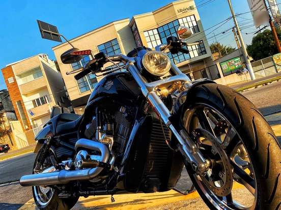 HARLEY-DAVIDSON-V-ROD MUSCLE HARLEY-DAVIDSON-V-ROD MUSCLE-2012