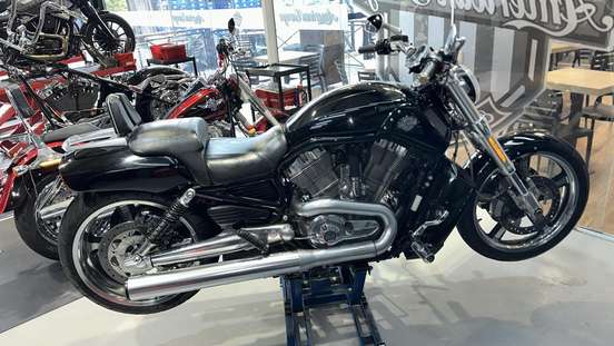 HARLEY-DAVIDSON-V-ROD MUSCLE-2012