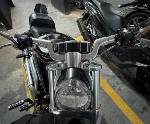 HARLEY-DAVIDSON-V-ROD MUSCLE-2012