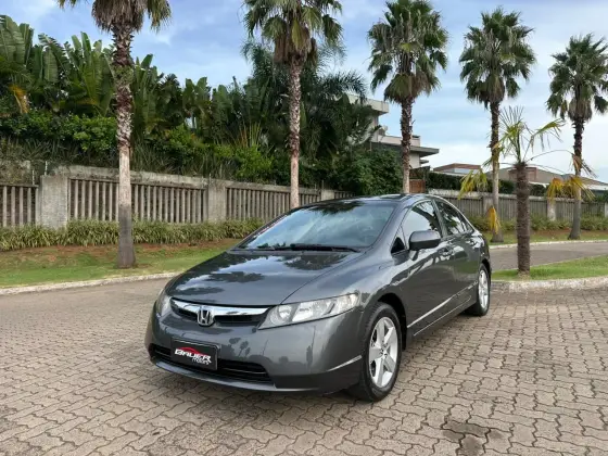 HONDA CIVIC 1.8 LXS 16V FLEX 4P AUTOMÁTICO