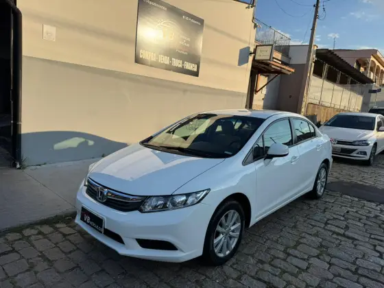 HONDA CIVIC 1.8 LXS 16V FLEX 4P MANUAL