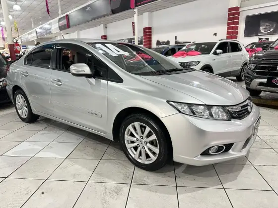 HONDA CIVIC 2.0 LXR 16V FLEX 4P AUTOMÁTICO