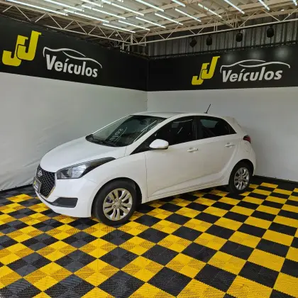 HYUNDAI HB20 1.0 COMFORT 12V FLEX 4P MANUAL HYUNDAI HB20 1.0 COMFORT 12V FLEX 4P MANUAL
