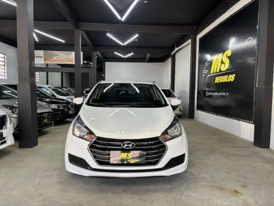 HYUNDAI HB20S 1.0 COMFORT PLUS 12V FLEX 4P MANUAL