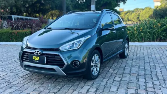 HYUNDAI HB20X 1.6 16V PREMIUM FLEX 4P AUTOMÁTICO