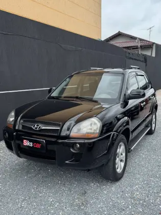 HYUNDAI TUCSON 2.0 MPFI GL 16V 142CV 2WD GASOLINA 4P AUTOMÁTICO HYUNDAI TUCSON 2.0 MPFI GL 16V 142CV 2WD GASOLINA 4P AUTOMÁTICO