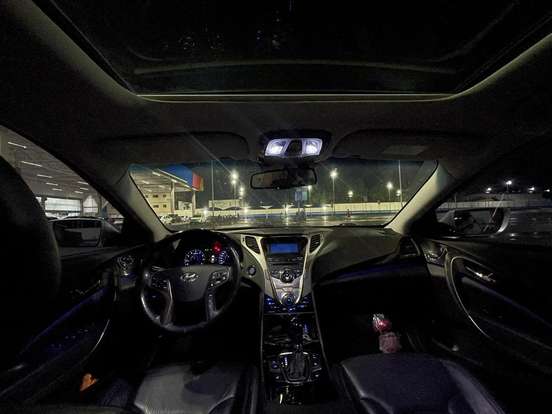 HYUNDAI-AZERA-2012
