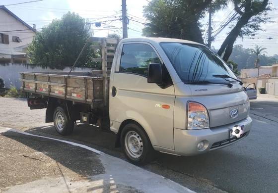 HYUNDAI HR 2.5 TCI HD LONGO COM CAÇAMBA 4X2 8V 97CV TURBO INTERCOOLER DIESEL 2P MANUAL