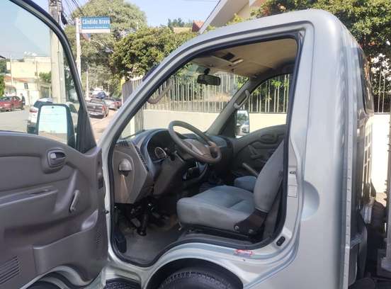 HYUNDAI-HR-2011