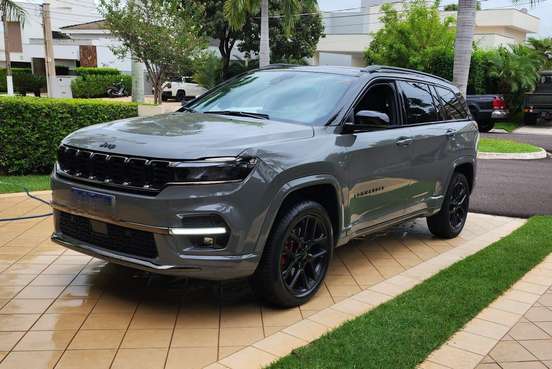 JEEP-COMMANDER-2024