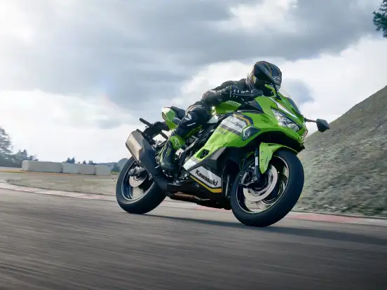 KAWASAKI-NINJA ZX-4RR KAWASAKI-NINJA ZX-4RR-2025