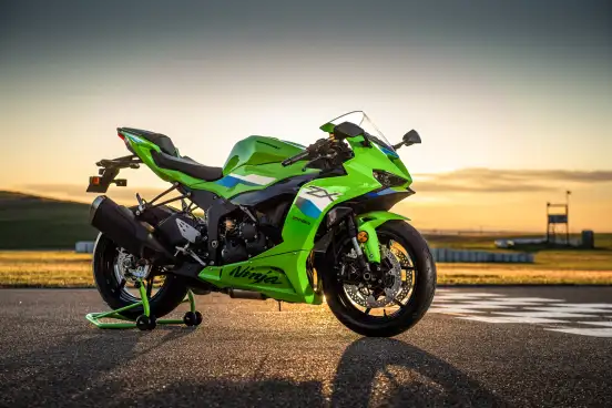 KAWASAKI-NINJA ZX-6R-2025