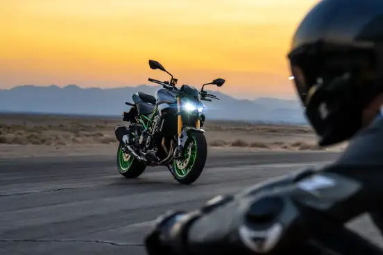 KAWASAKI-Z900 R EDITION-2025