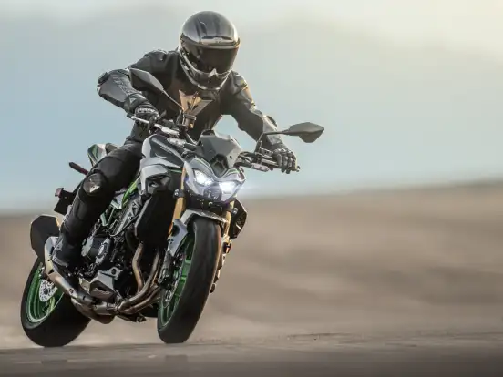 KAWASAKI-Z900 R EDITION KAWASAKI-Z900 R EDITION-2025