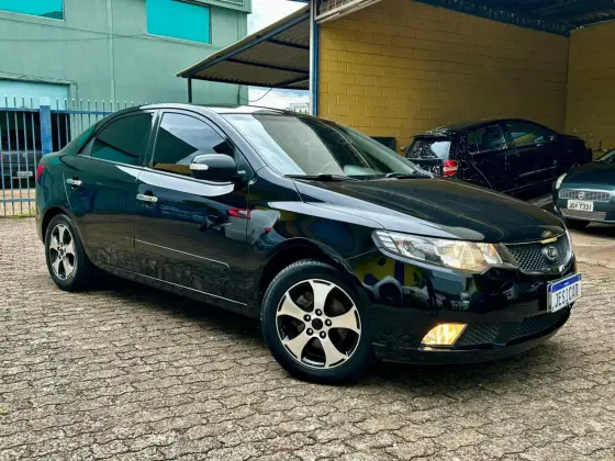 KIA CERATO 1.6 EX2 SEDAN 16V GASOLINA 4P AUTOMÁTICO KIA CERATO 1.6 EX2 SEDAN 16V GASOLINA 4P AUTOMÁTICO