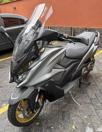 KYMCO AK 550i 