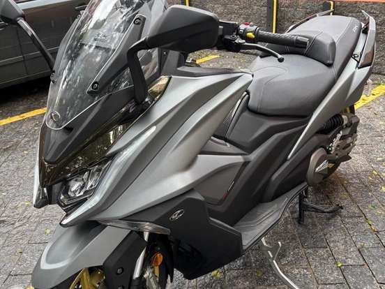 KYMCO-AK 550i KYMCO-AK 550i-2022