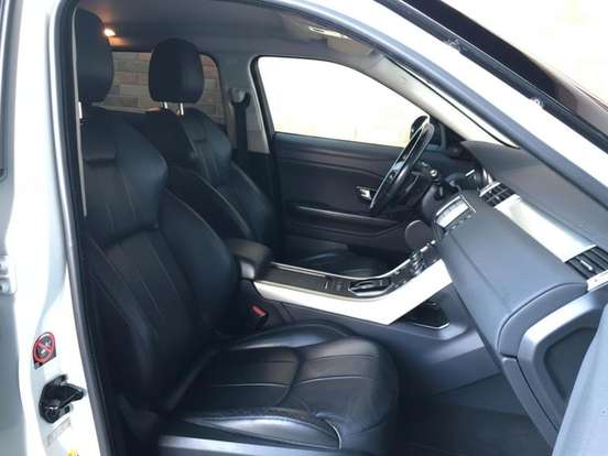 LAND ROVER-RANGE ROVER EVOQUE-2.0 SE DYNAMIC 4WD 16V GASOLINA 4P AUTOMÁTICO LAND ROVER-RANGE ROVER EVOQUE-2015