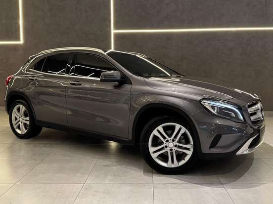 MERCEDES-BENZ-GLA 200-1.6 CGI VISION 16V TURBO FLEX 4P AUTOMÁTICO MERCEDES-BENZ-GLA 200-2015