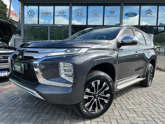 MITSUBISHI PAJERO SPORT 2.4 16V MIVEC TURBO DIESEL HPE-S AWD AUTOMÁTICO