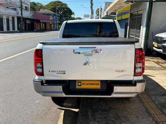 MITSUBISHI-TRITON-2.4 BITURBO DIESEL CD HPE-S 4X4 AUTOMÁTICO MITSUBISHI-TRITON-2025