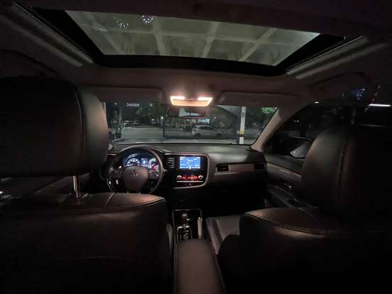 MITSUBISHI-OUTLANDER-2.0 MIVEC GASOLINA HPE AUTOMÁTICO MITSUBISHI-OUTLANDER-2020