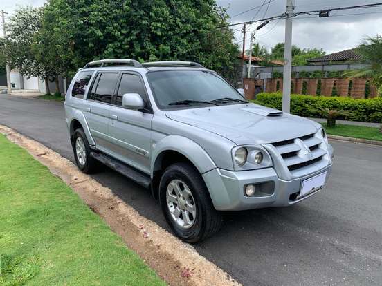 MITSUBISHI-PAJERO-2.5 HD 4X4 8V TURBO INTERCOOLER DIESEL 4P MANUAL MITSUBISHI-PAJERO-2010