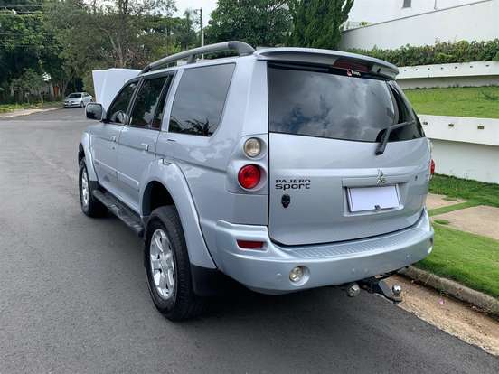 MITSUBISHI-PAJERO-2.5 HD 4X4 8V TURBO INTERCOOLER DIESEL 4P MANUAL MITSUBISHI-PAJERO-2010