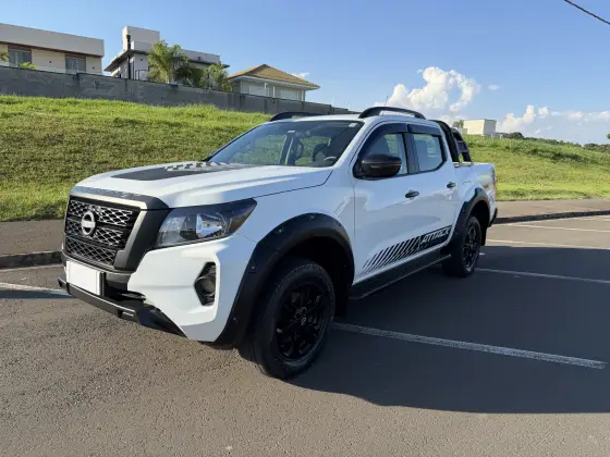 NISSAN FRONTIER 2.3 16V TURBO DIESEL ATTACK CD 4X4 AUTOMÁTICO