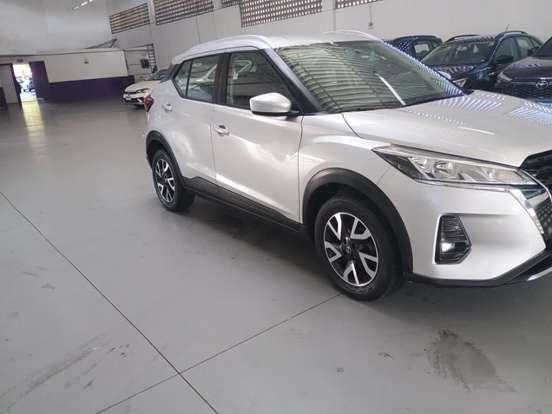 NISSAN-KICKS-2022