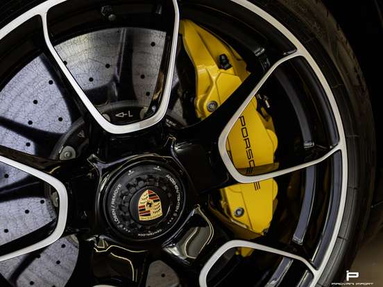 PORSCHE-911-2023