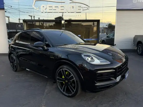 PORSCHE CAYENNE 3.0 V6 E-HYBRID COUPÉ PLATINUM EDITION AWD TIPTRONIC S