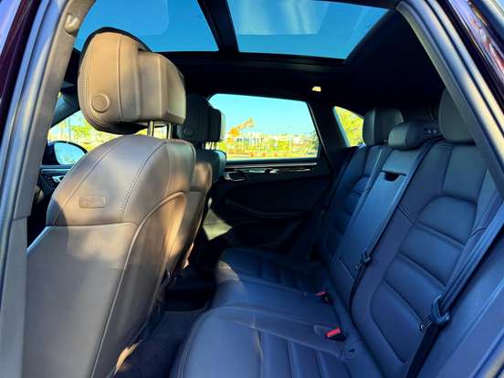 PORSCHE-MACAN-2023