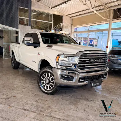 RAM 3500 6.7 I6 TURBO DIESEL LIMITED LONGHORN CD 4X4  AUTOMÁTICO