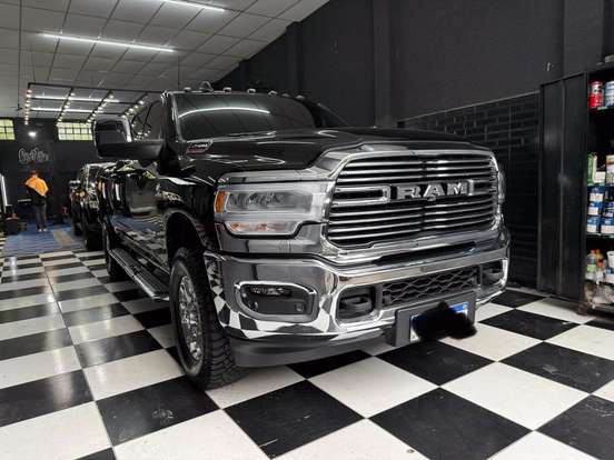 RAM-2500-6.7 I6 TURBO DIESEL LARAMIE CD 4X4 AUTOMÁTICO RAM-2500-2024