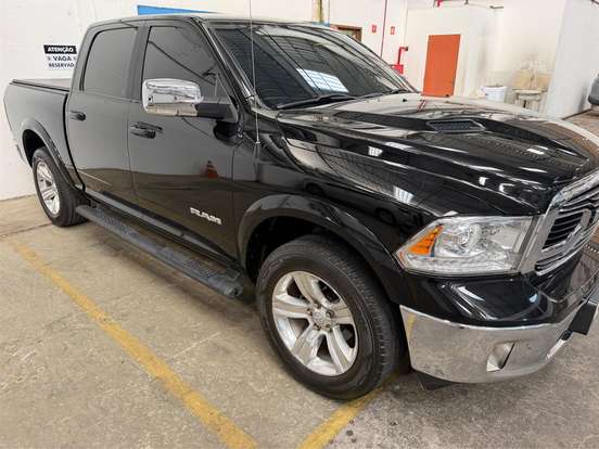 RAM-CLASSIC-5.7 V8 GASOLINA LARAMIE CD 4X4 AUTOMÁTICO RAM-CLASSIC-2022