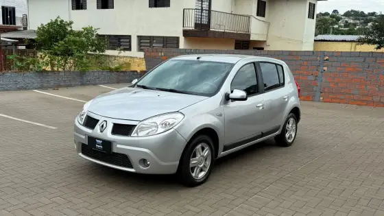 RENAULT SANDERO 1.6 PRIVILÉGE 16V FLEX 4P MANUAL
